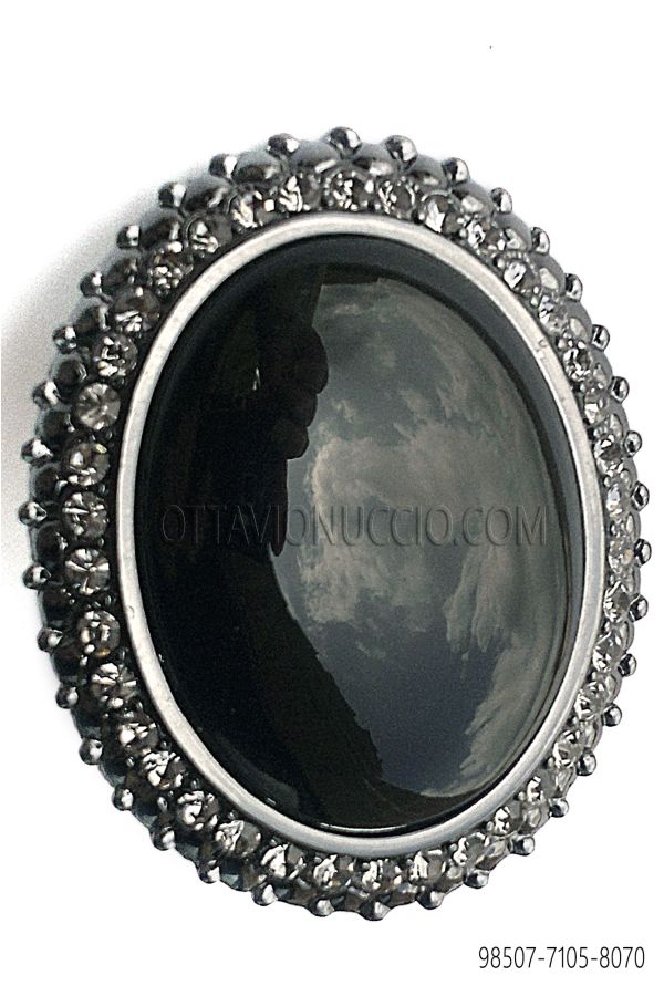 Broche de nudo con camafeo
